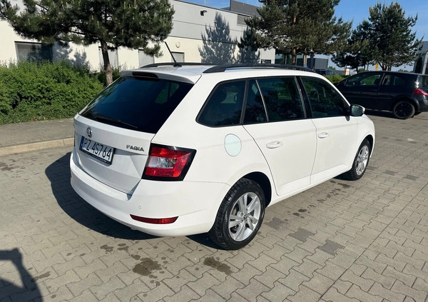 Skoda Fabia cena 32000 przebieg: 88500, rok produkcji 2019 z Lwówek małe 37